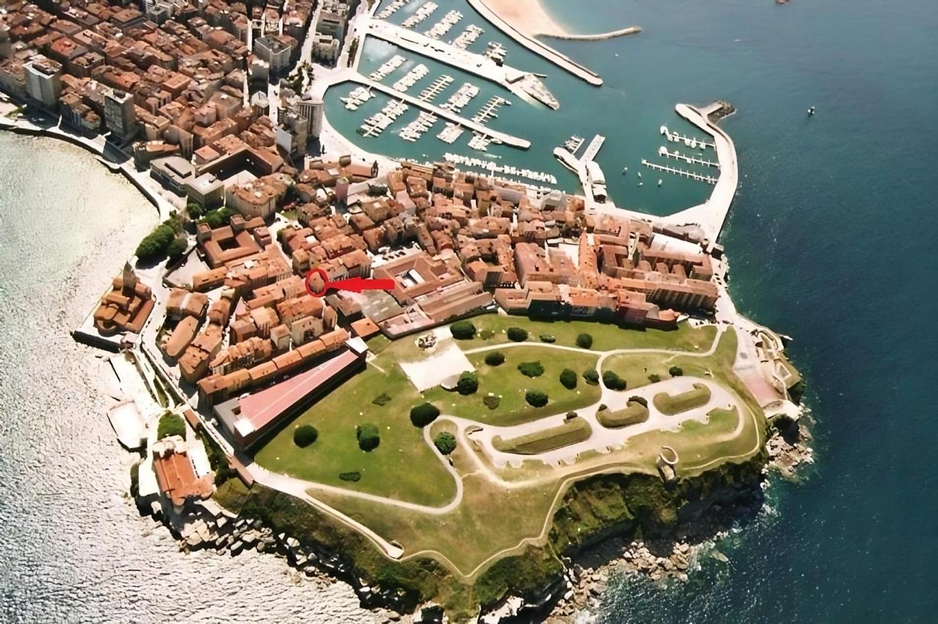 Les Casetes De San Lorenzo Хихон Екстериор снимка
